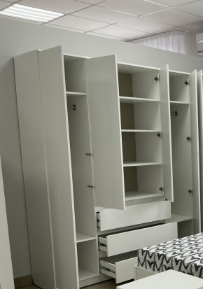 Шкаф 4-ств. с 3 ящиками "Бьянко" в Нижневартовске - nizhnevartovsk.mebel24.online | фото 2